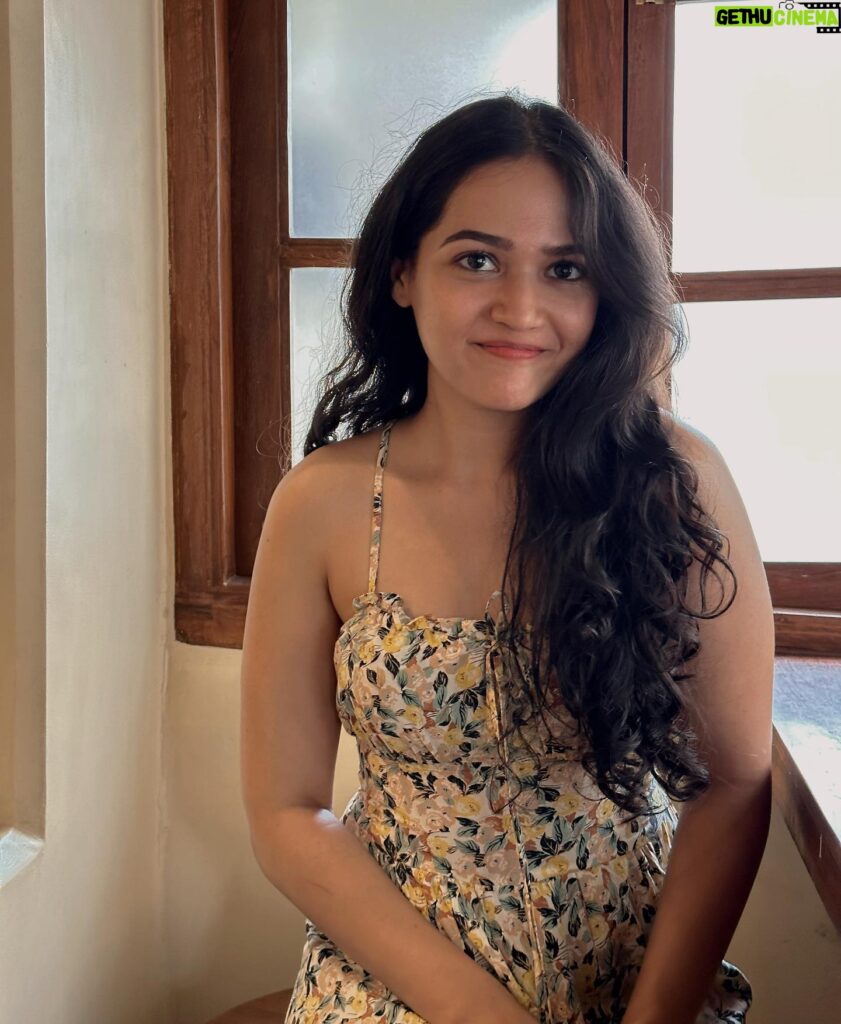 Ram Charan: అప్పుడేమో క్యూట్‏గా.. ఇప్పుడేమో హాట్‏గా.. చరణ్ చెల్లిగా నటించిన ఈ బ్యూటీని ఇప్పుడు చూస్తే