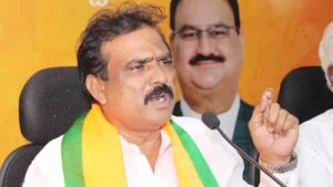 ఎమ్మెల్యే పాయల్ శంకర్ కు తప్పిన పెను ప్రమాదం