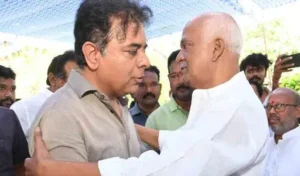 సినీ నటుడు రాజేంద్రప్రసాద్ ను పరామర్శించిన కేటీఆర్