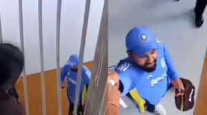 రోహిత్ ఆటోగ్రాఫ్ తీసుకున్న యువ‌తి.. కోహ్లీకి కూడా చెప్పాల‌ని విన‌తి.. హిట్‌మ్యాన్ రిప్లై ఇదే