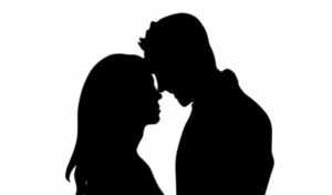 హీరోయిన్ తో స్టార్ హీరో ఎఫైర్..?