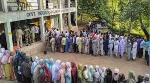 జమ్మూకశ్మీర్‌లో కొనసాగుతున్న తుది దశ పోలింగ్‌