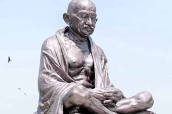 gandhi statue