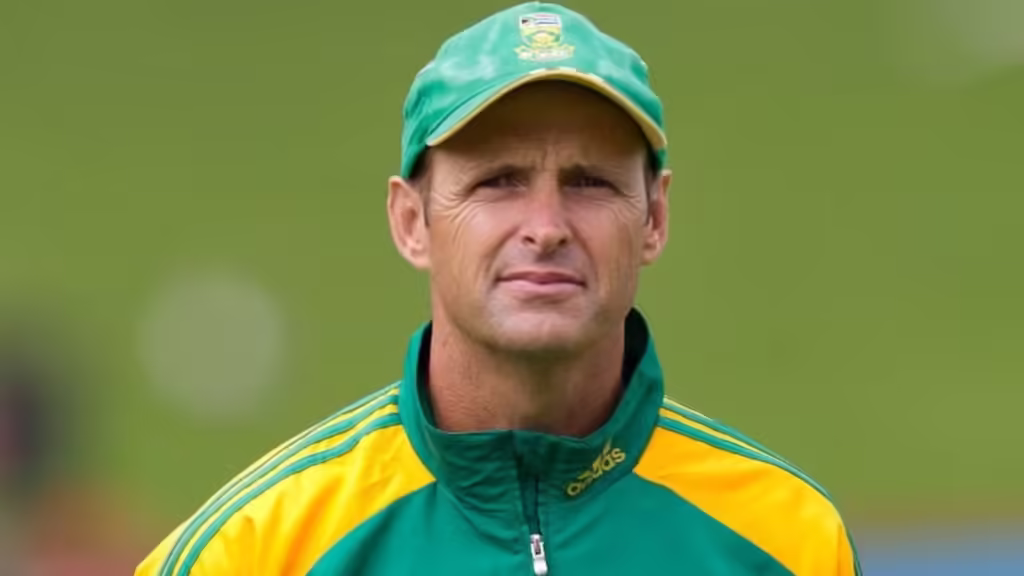 ఛాంపియన్స్‌ ట్రోఫీకి ముందు పాక్‌కు ఊహించని షాక్‌;