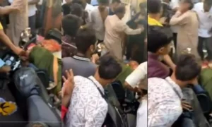 ఆటో రిక్షాను ఓవర్‌టేక్ చేశాడని కొట్టి చంపారు