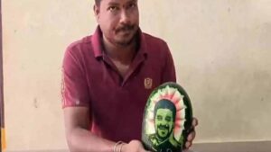 పుచ్చకాయపై రేవంత్ రెడ్డి చిత్రం..కళాకారుడి అద్భుతం