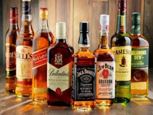 దేశీయంగా తయారయ్యే విదేశీ మద్యం ధరల సర్దుబాటు చేసిన ఏపీ సర్కారు