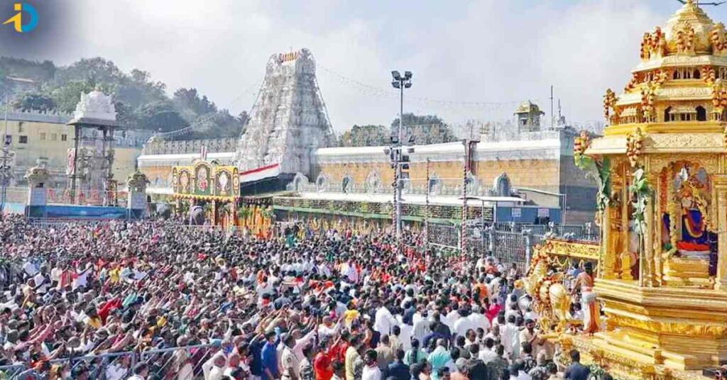 Tirumala:తిరుమలలో భక్తుల రద్దీ కొనసాగుతుంది.