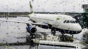 ఫెయింజల్ ఎఫెక్ట్ .. హైదరాబాద్‌ నుంచి విమానాలు బంద్‌