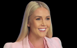 ట్రంప్ 2024: 27 ఏళ్ల కరోలిన్ లీవిట్ ను వైట్ హౌస్ ప్రెస్ సెక్రటరీగా నియమించారు