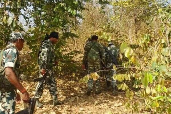 Massive encounter in Chhattisgarh. 10 Maoists killed