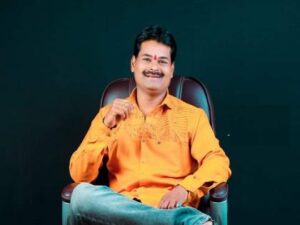 బాలాసాహెబ్ షిండే మరణం: పోలింగ్ బూత్ వద్ద విషాద ఘటన..