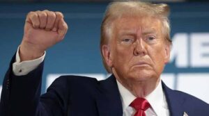 స్వింగ్ స్టేట్స్‌లో ట్రంప్‌ హవా..