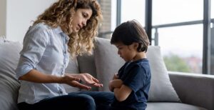 పిల్లల్లో భావోద్వేగ నియంత్రణ నేర్పించడం: అభివృద్ధికి దోహదపడే ఒక అవసరం