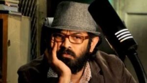 Kannada Film Industry;బెంగళూరులోని తన నివాసంలో ఉరి,