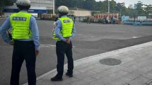 చైనాలో యువకుల ఉన్మాద చర్యలు