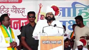 మహారాష్ట్ర గడ్డపై గబ్బర్ సింగ్ వార్నింగ్