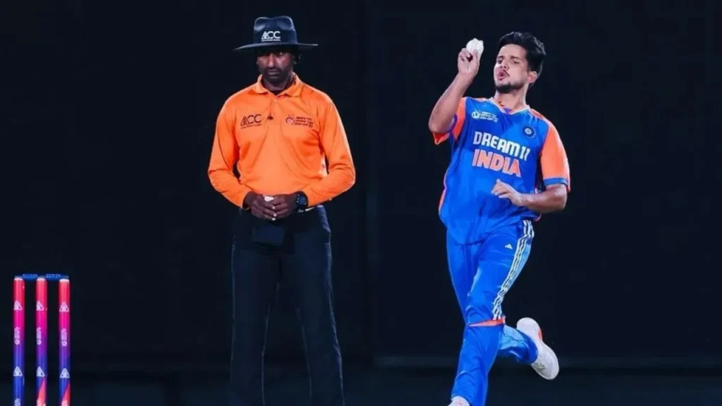 18 బంతుల్లోనే విక్టరీ.. ప్రత్యర్థి టీం స్కోర్లు చూస్తే పరేషానే