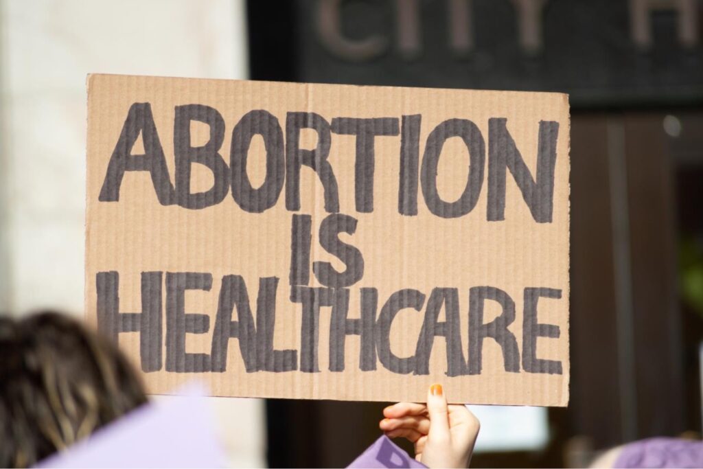 అమెరికాలో ట్రంప్ గెలుపు అనంతరం అబార్షన్‌ మాత్రల డిమాండ్‌లో భారీ పెరుగుదల