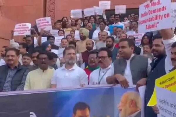 Adani topic. Opposition India Alliance MPs protest in Lok Sabha