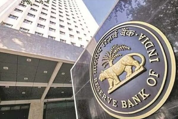 Bomb threats to RBI office