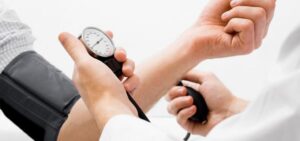 బీపీని కంట్రోల్ చేసే ముఖ్యమైన ఆహార అలవాట్లు..