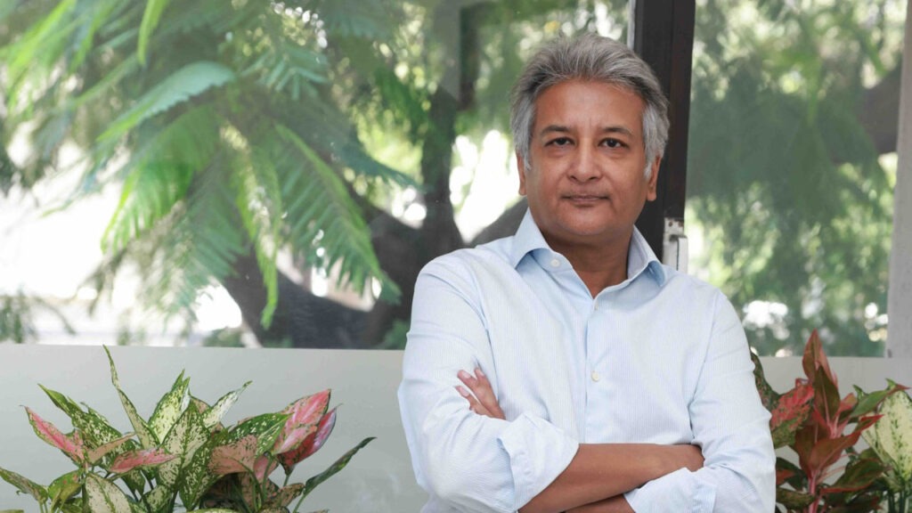 పశువైద్య రంగంలోకి క్రౌన్ వెటర్నరీ సర్వీసెస్