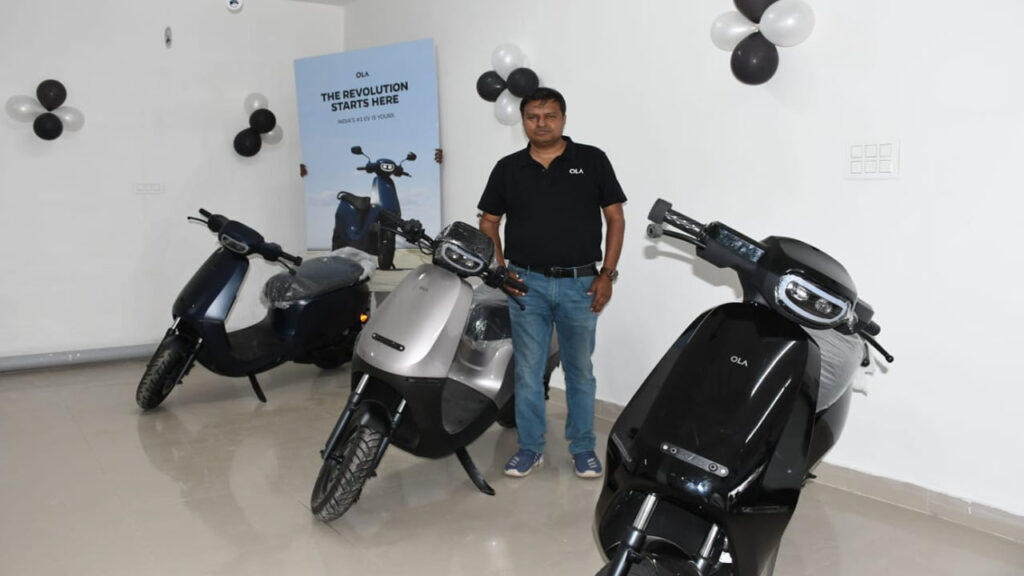 4,000 స్టోర్లతో ఈవీ కంపెనీ ఓలా ఎలక్ట్రిక్