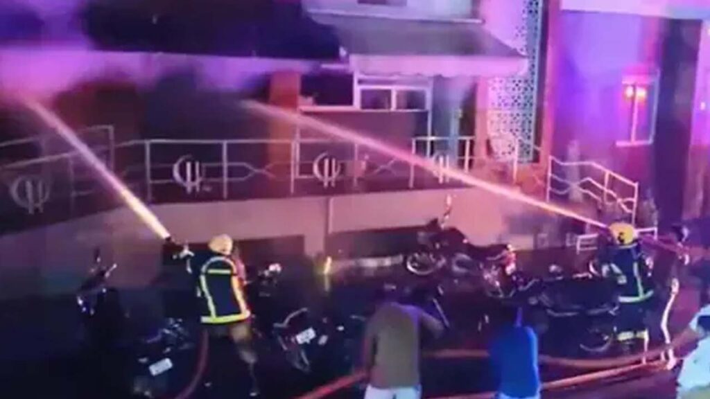 ఆసుపత్రిలో అగ్ని ప్రమాదం..ఆరుగురు మృతి