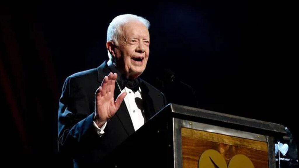 అమెరికా మాజీ అధ్యక్షుడు క‌న్నుమూత‌