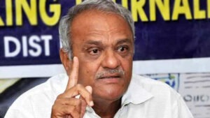 టికెట్ల రేట్లను పెంచడం.. బ్లాక్ మార్కెట్ ను ప్రోత్సహించడమే : నారాయణ