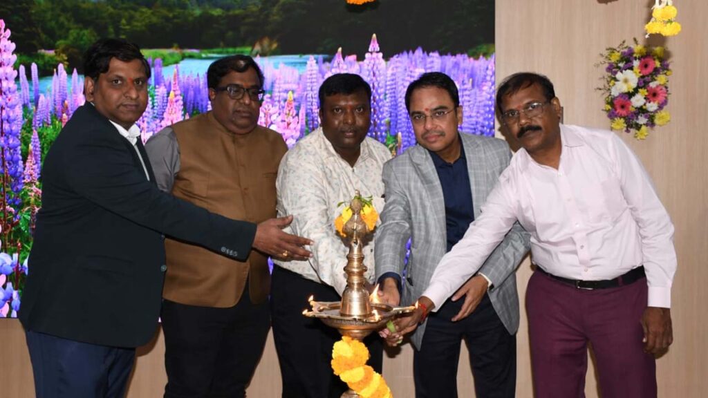 లాపిస్ టెక్నాలజీస్ బిజినెస్ ఇన్నోవేషన్ సెంటర్ ప్రారంభం