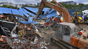 బఫర్ జోన్‌లో ఆక్రమణలను కూల్చిన హైడ్రా