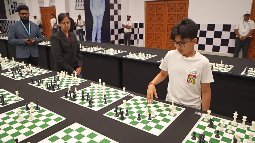 వేగంగా కదపడంలో నారా దేవాన్ష్ ప్రపంచ రికార్డు