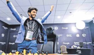 గుకేశ్ గెలిచిన క్షణం.. తండ్రి భావోద్వేగం