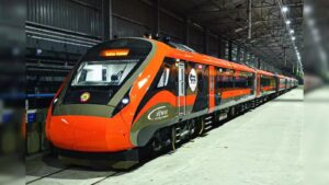 విజయవంతంగా వందే భారత్‌ ట్రయల్‌ రన్‌