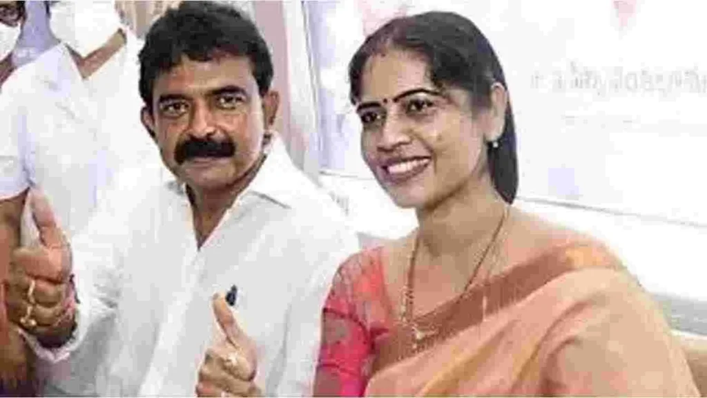 బియ్యం మాయం కేసులో మాజీ మంత్రి పేర్చి నాని సతీమణి ముందస్తు బెయిల్