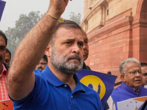 రాహుల్‌గాంధీపై విచారణ