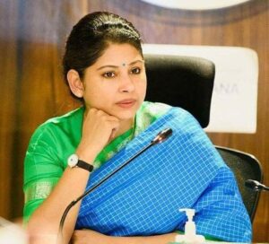 కాళేశ్వరంపై స్మిత సబర్వాల్ ను ప్రశ్నించిన పీసీ ఘోష్‌ కమీషన్