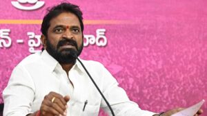 దేవుడి ముందు అందరూ సమానమే: శ్రీనివాస్‌గౌడ్‌