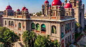 గ్రూప్-2 పరీక్షలను వాయిదా వేయలేం అంటూ తేల్చేసిన తెలంగాణ హైకోర్టు