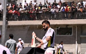 ఫాన్స్ కు కోహ్లీ విన్నపం