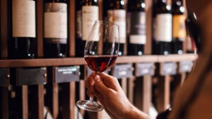 డిసెంబర్ 31న అర్ధరాత్రి వరకు వైన్ షాపులు