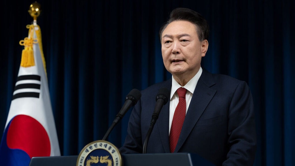 దక్షిణ కొరియా అధ్యక్షుడిపై నేరాభియోగాలు