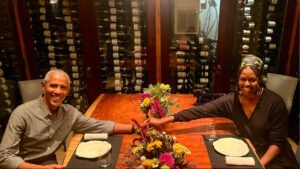 విడాకుల వార్తలకు బరాక్ ఒబామా చెక్