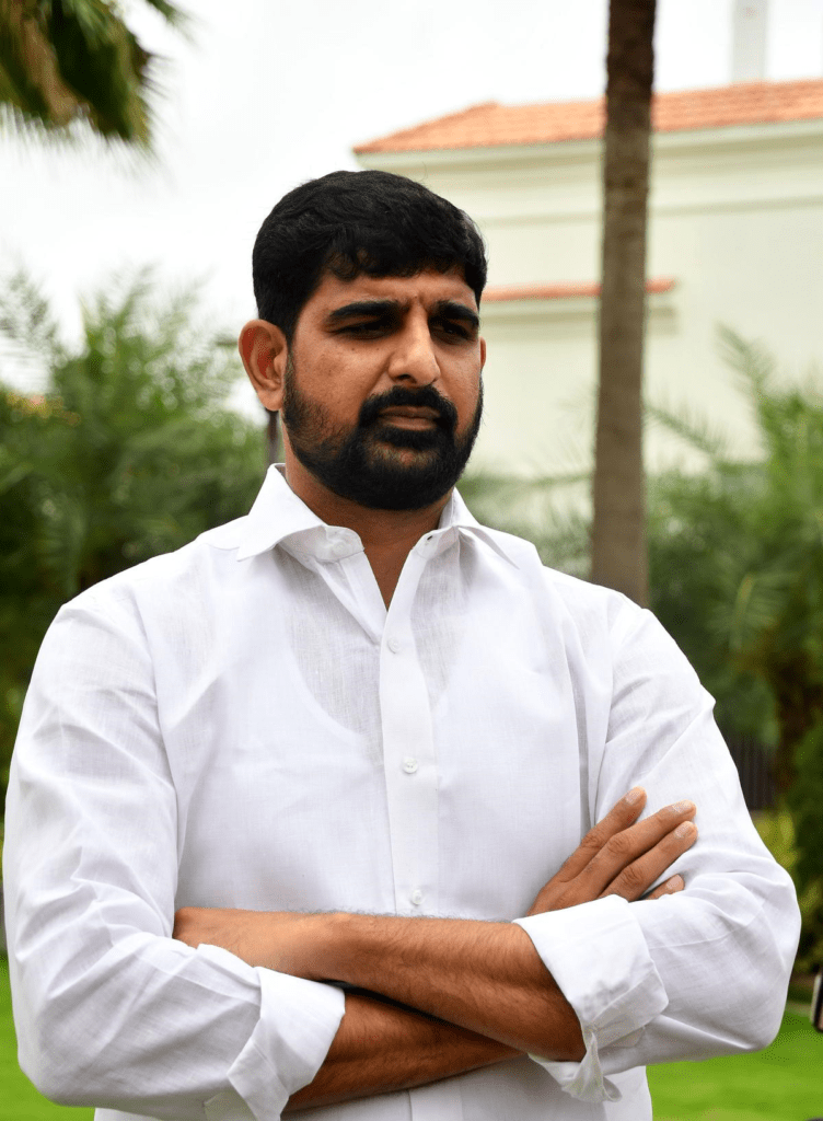 కౌశిక్ రెడ్డిపై 3 కేసులు