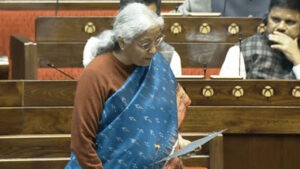 పార్లమెంట్‌ ముందు ఆర్థిక స‌ర్వేను ప్ర‌వేశ‌పెట్టిన మంత్రి నిర్మలా