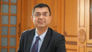 బడ్జెట్ కోట్ మెరిల్ లైఫ్ సైన్సెస్‌లో సంజీవ్ భట్…