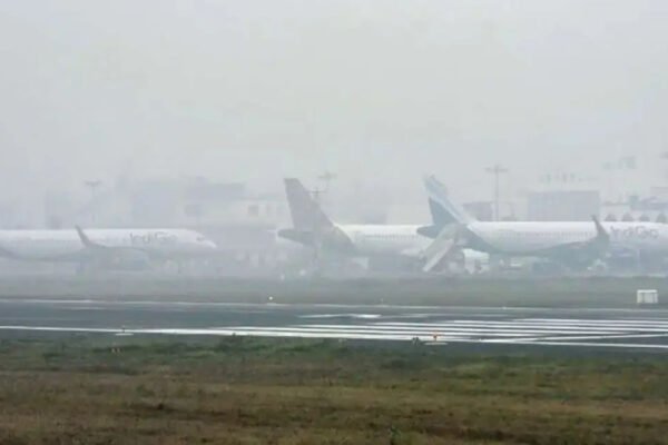 Over 100 flights delayed due to heavy fog