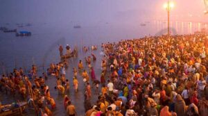 మహా కుంభమేళాలో గాయకుల ప్రదర్శనలు